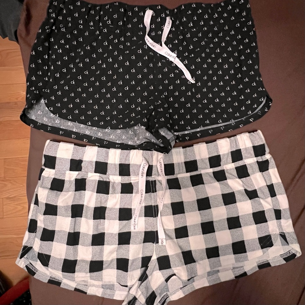 Calvin Klein sleep/lounge shorts bundle of two size large women’s